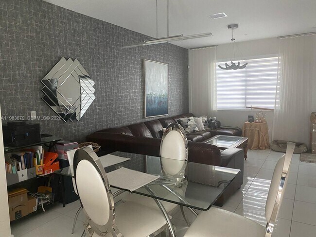 Photo - 4745 NW 84th Ct