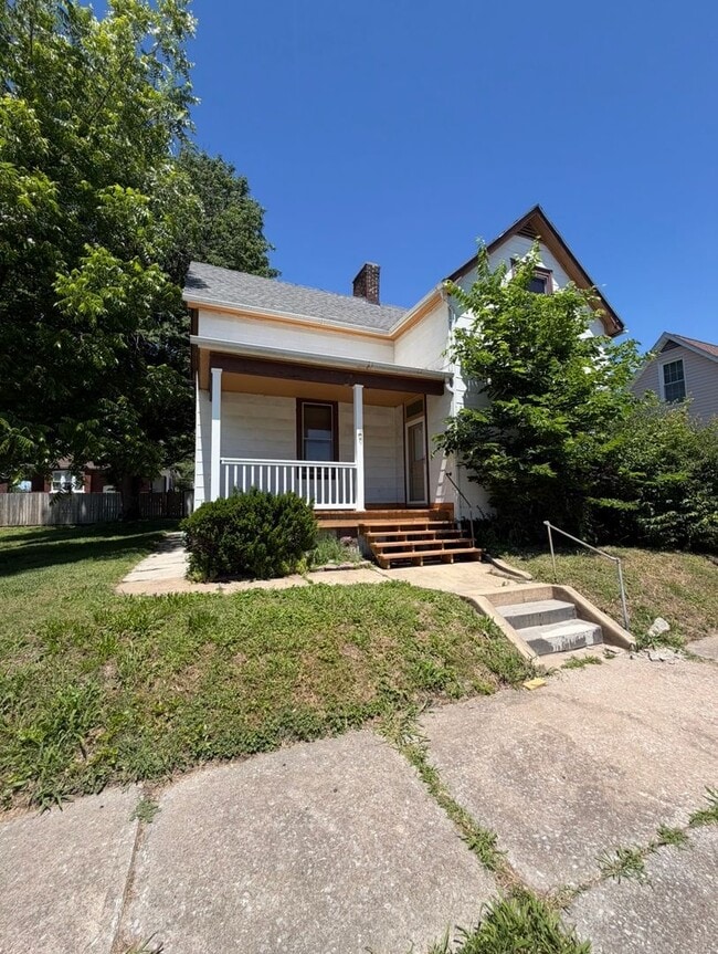 Building Photo - 1305 N Church St Unit A