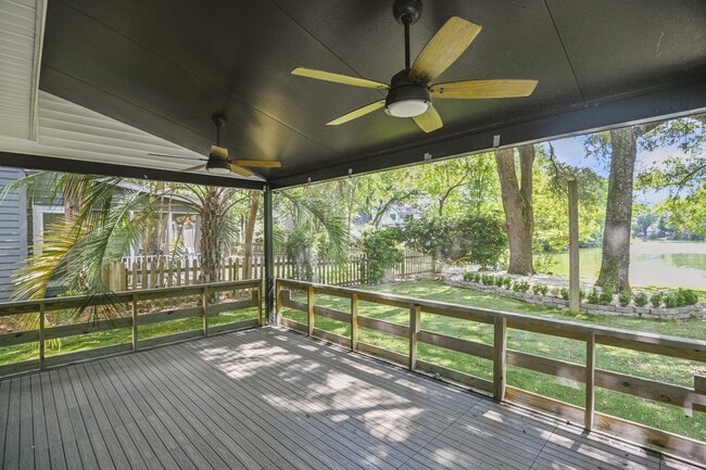 Photo - 1382 Center Lake Dr