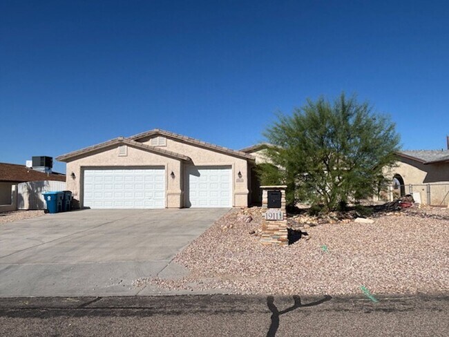 Building Photo - 3 Bedroom - 2 Bath Home