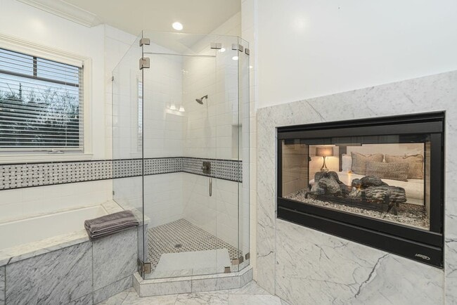 Photo - 700 Acacia Ave