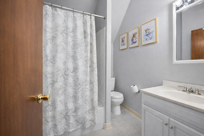 Photo - 500 E Beau St Unit Apt 2