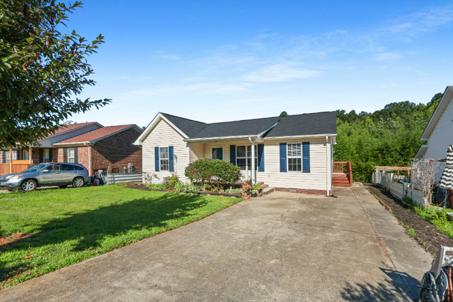 Building Photo - 515 Warbler Ct Rental
