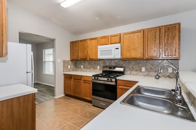 Photo - 3510 Aztec Wood Dr