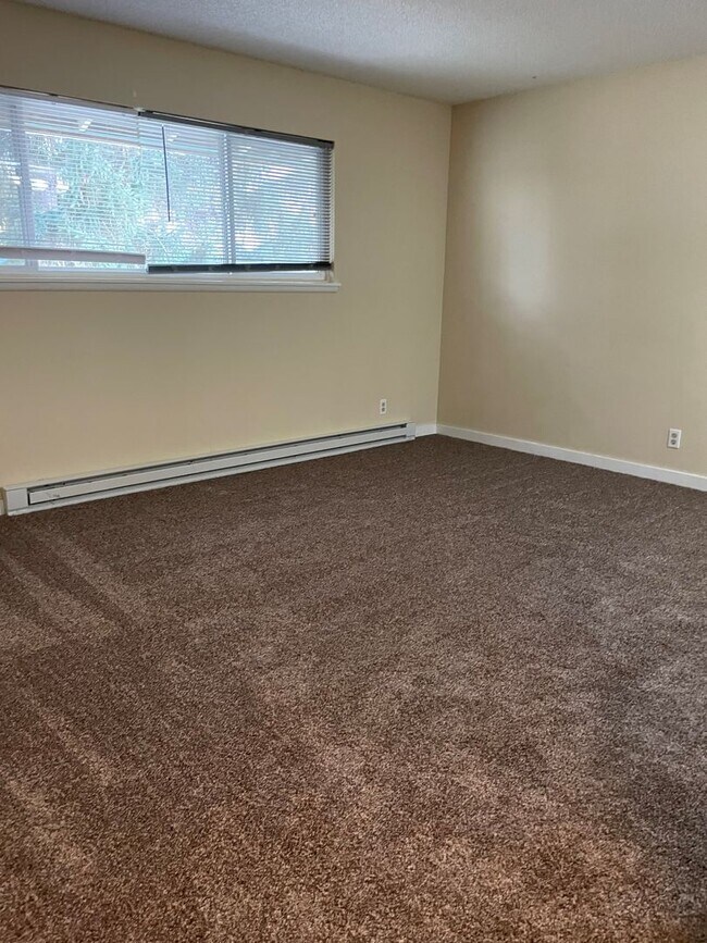 Now renting 2 bedroom Condo upstairs Condo for Rent in Wenatchee, WA