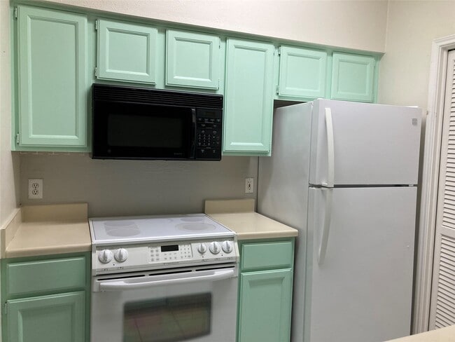 Photo - 6500 Harbor Town Dr Unit 3107