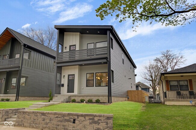 Photo - 1025 Churchman Ave