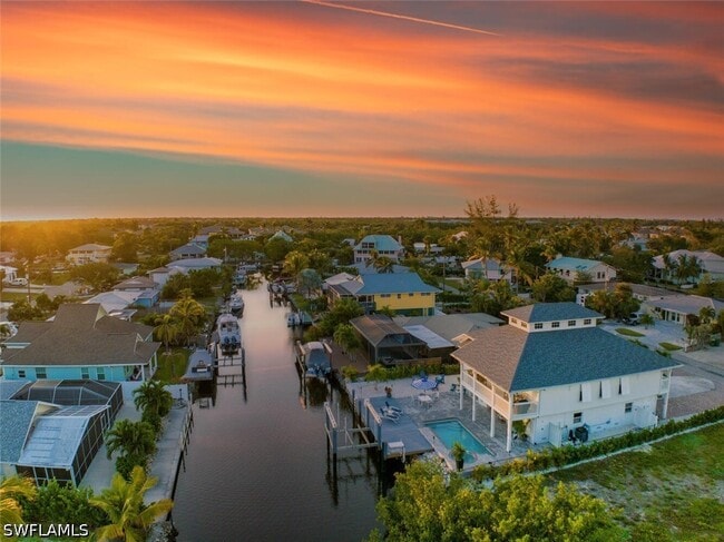 Photo - 2736 Gulfview Dr