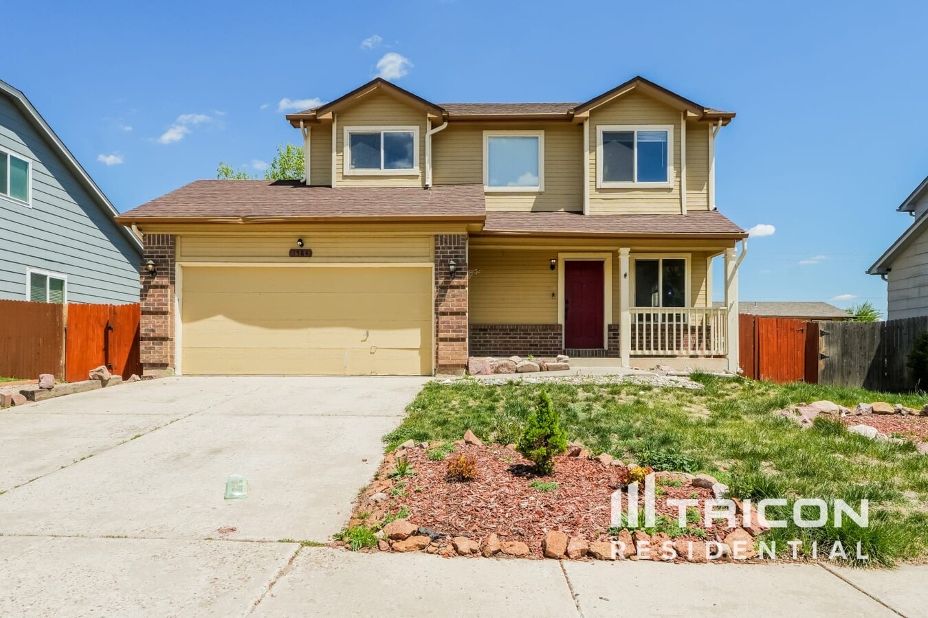 Photo - 1584 Canoe Creek Dr N House