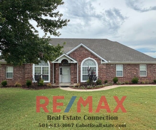 Building Photo - 4 Bedroom/2 Bath Plus Office Rental