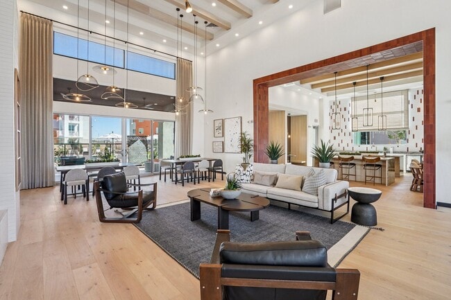 Building Photo - Cottonwood Ranch