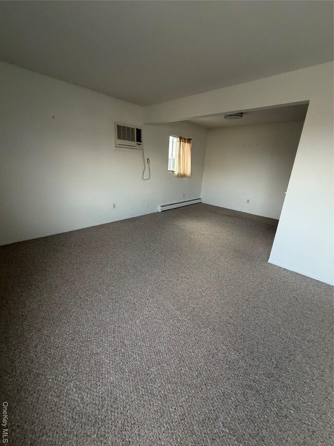 Photo - 194 Quebec Rd