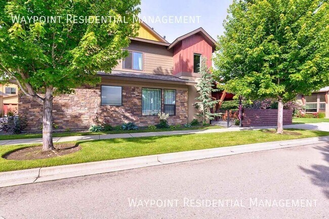 Photo - 1415 E Lone Creek Dr