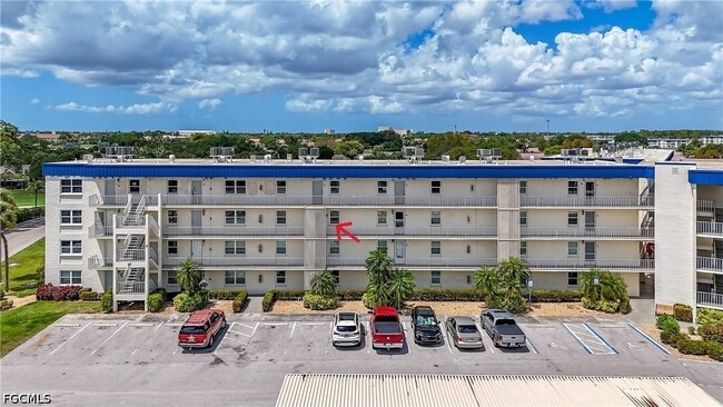 Building Photo - 6220 Augusta Dr Unit 309