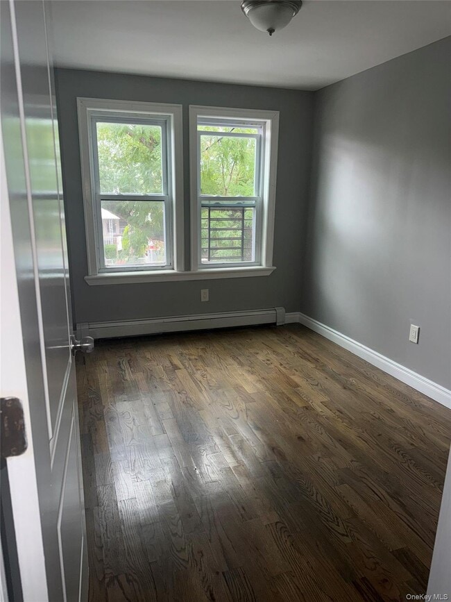 Photo - 9110 Avenue L