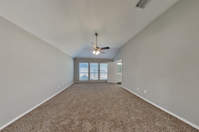 Photo - 4911 Lake Daniel Ct