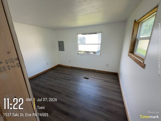 Photo - 2971 W 12th St