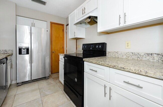 Photo - 1023 Spring Meadow Dr