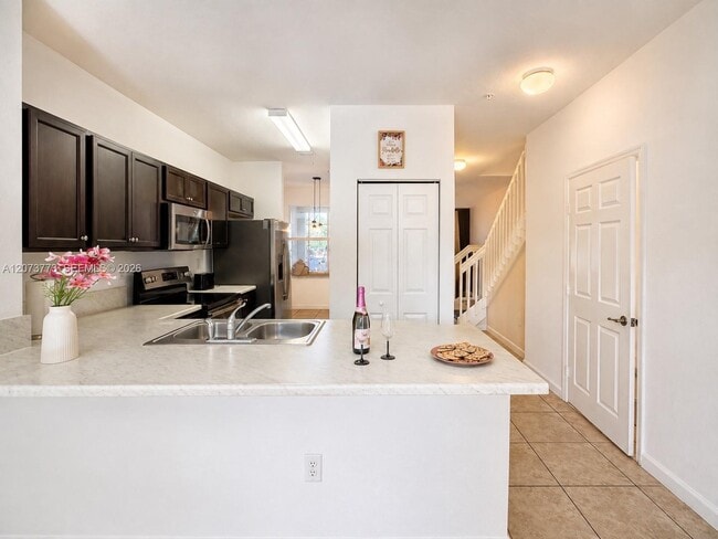 142 SE 28th Ter