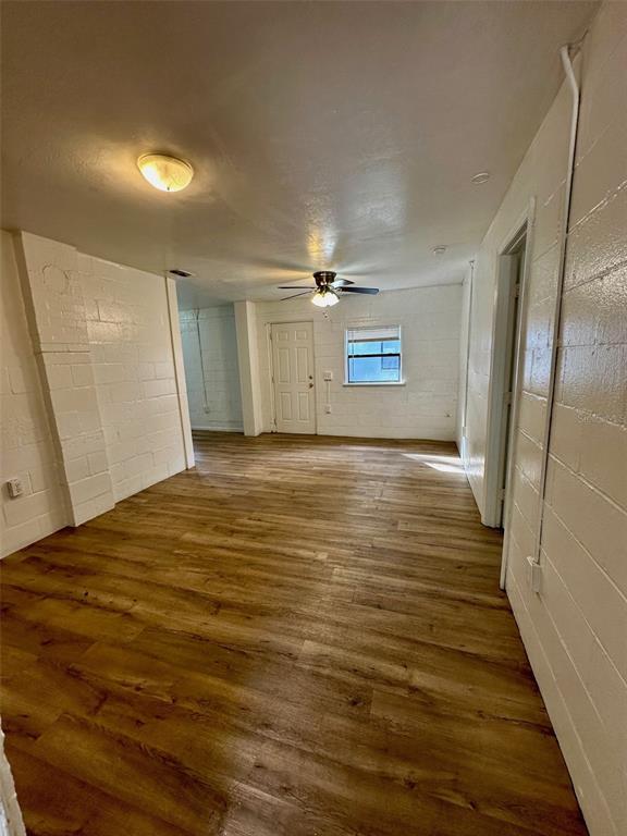 Photo - 647 NE Waldo Rd