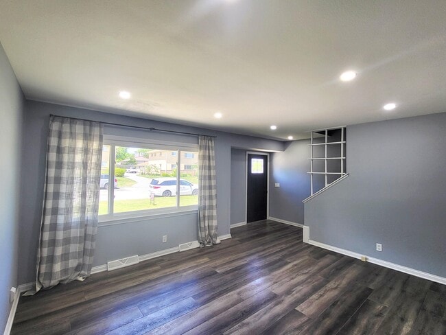 Photo - W158N9026 Charles Dr