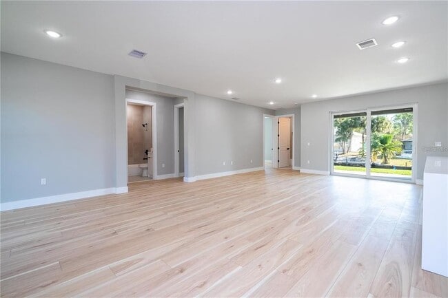 Photo - 49 Santa Fe St