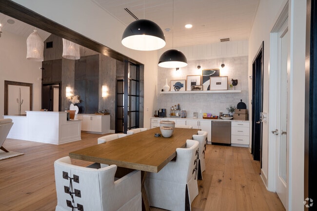 Leasing Office