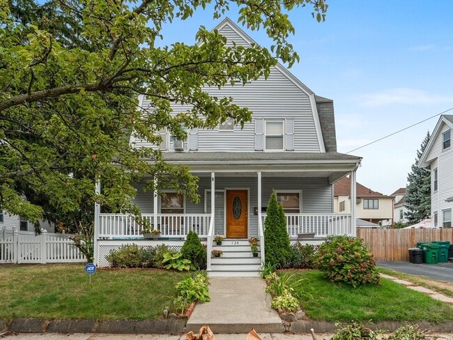 Building Photo - 124 Sheridan Ave Unit 2