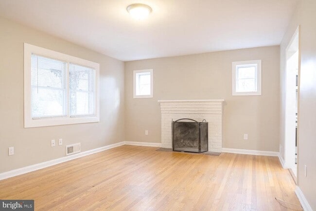 Photo - 3903 Fairview Dr