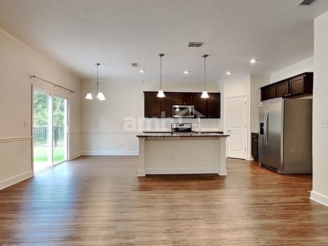 Photo - 1821 Silver Point