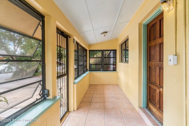 Photo - 212 E Towne Pl