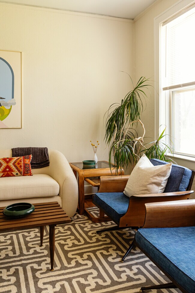 Photo - 605 Hazelwood St