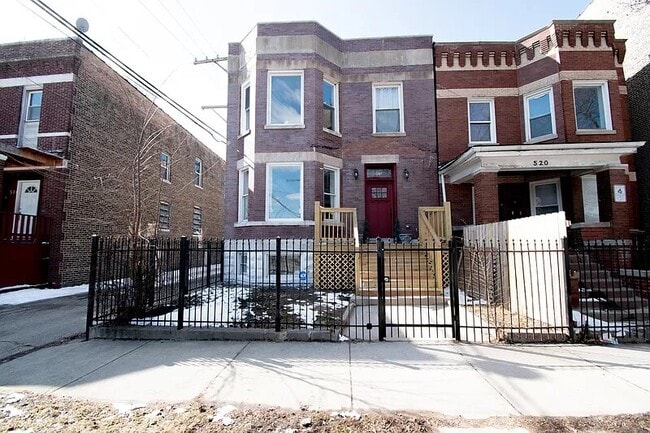Building - 518 N Troy St Unit 1 /1st Floor