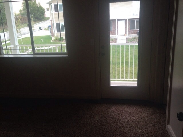 Photo - Great 4 Bedroom Townhouse in Ogden for Rent