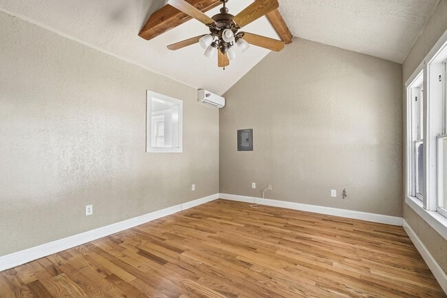 Photo - 1125 Pecan St
