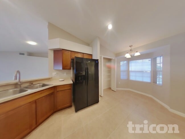 Photo - 4739 Acorn Dr