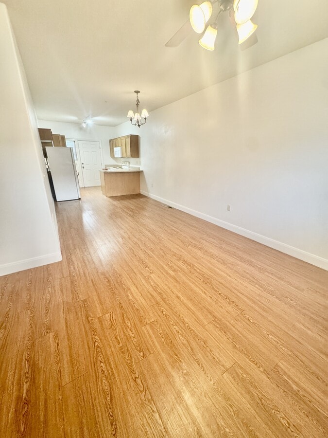 Photo - 700 N Main St