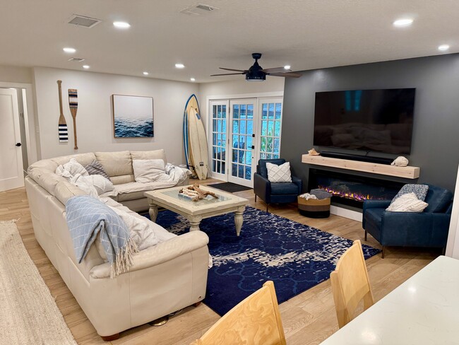 Building Photo - 1423 Appleton Ave