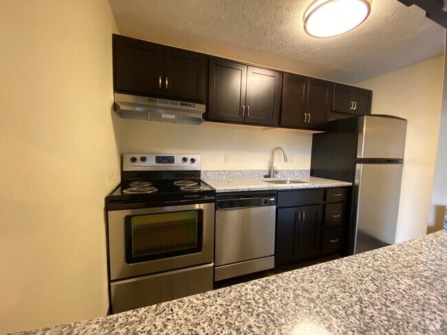 Apt Updated Kitchen - Hawthorne Manor Rental