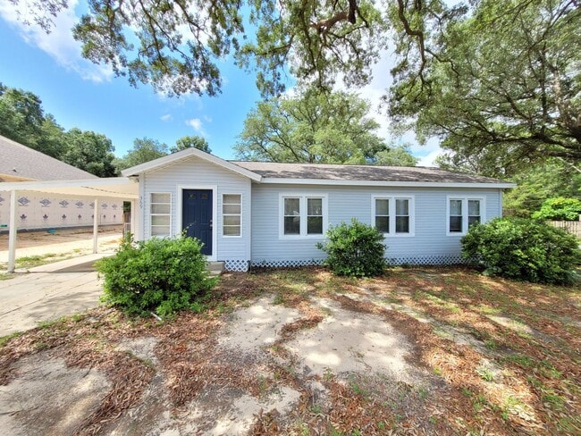 Photo - 369 Lincoln Ave