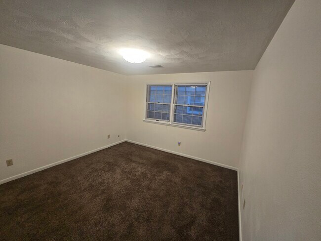 Photo - 735 Mellen Dr