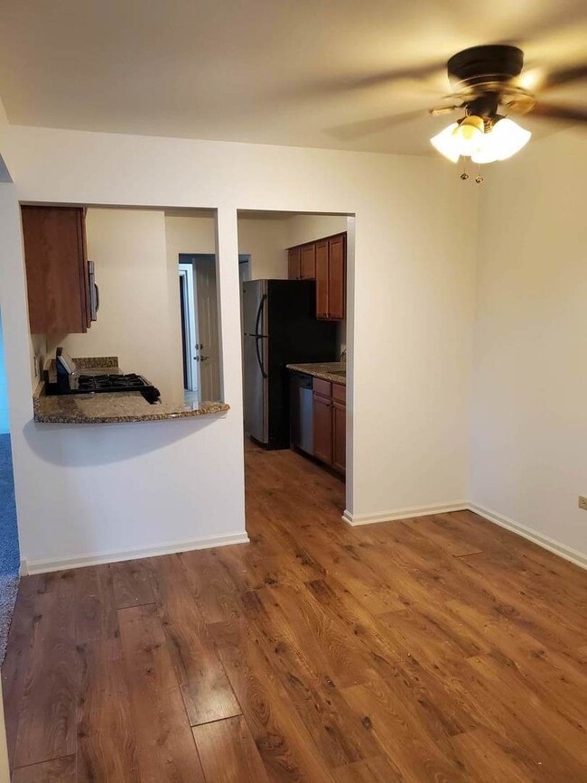 Photo - 833 Village Quarter Rd Unit G4