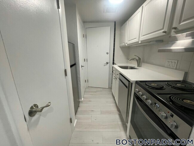 Photo - 15 Euston Rd Unit 4