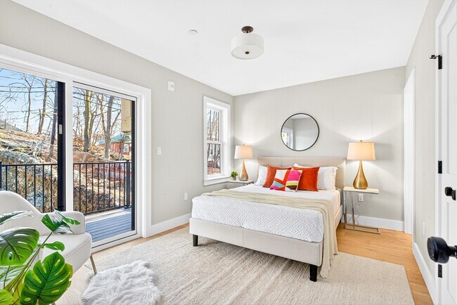 Photo - 584 Cambridge St Unidad 2