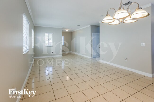 Photo - 2530 NE 41st Terrace