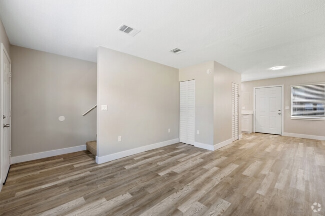 2BR, 1BA - 825SF - Remodeled - Dining Room/Living Room