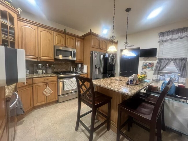 Photo - 125-14 18th Ave