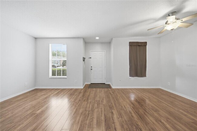 Photo - 1139 Baronscourt Dr