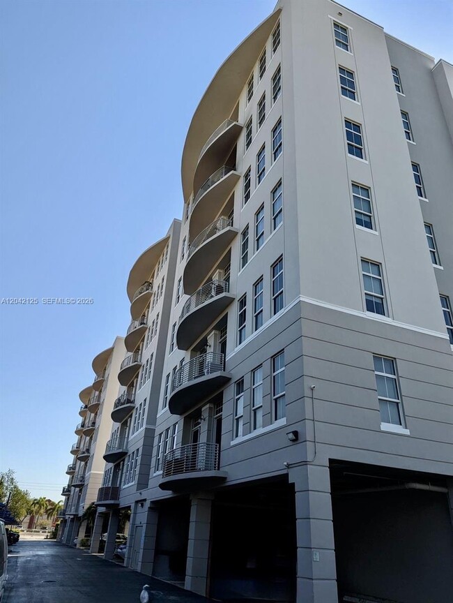 Photo - 1789 NE Miami Gardens Dr Unit W304