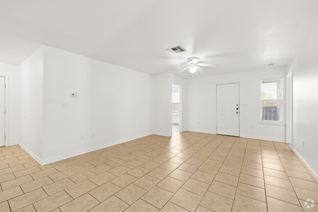 3BR, 2BA - 1,380SF - Living Room - Wooldridge Creek Apartments